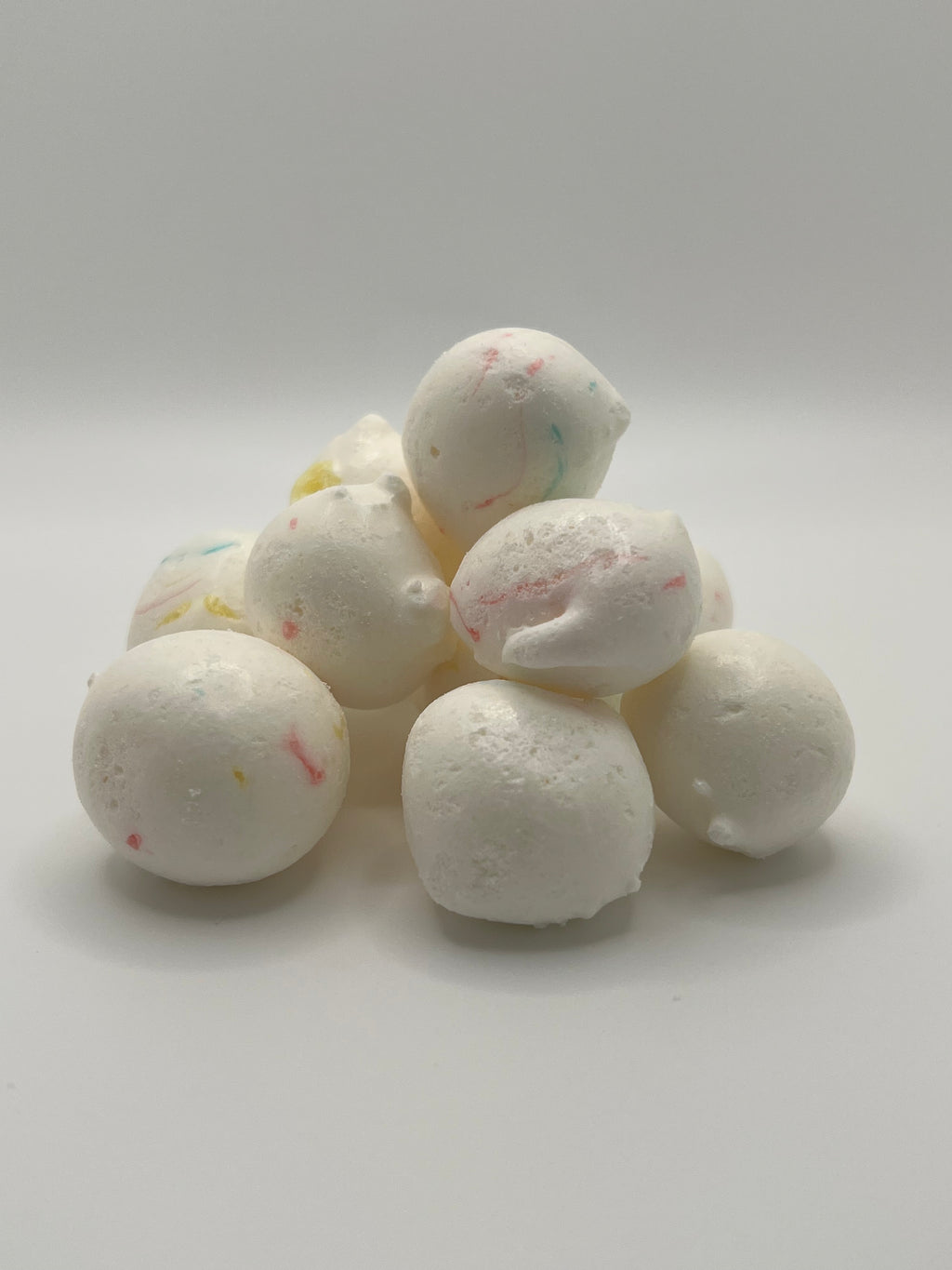 Crunch Puffs – Frosted Cupcake (Freeze-Dried Candy)