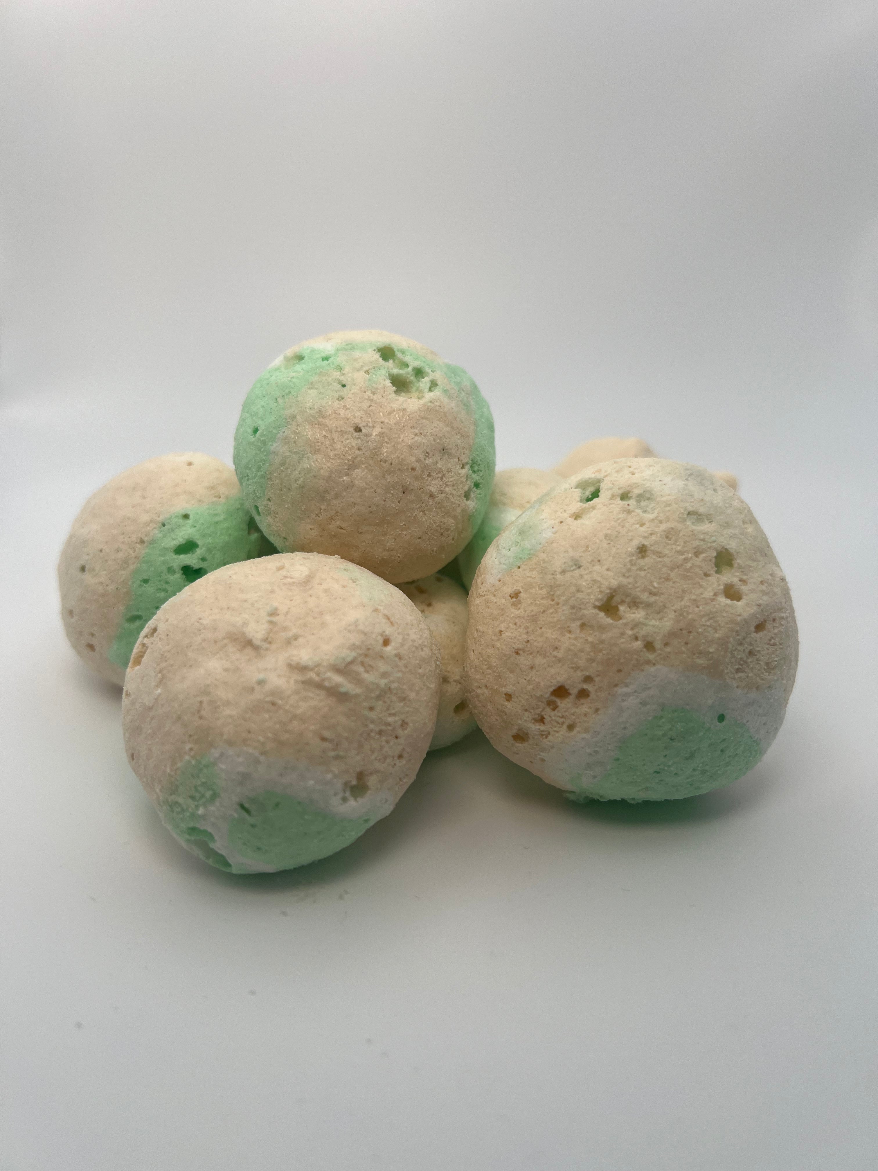 Apple Pie Crunch Puffs – Freeze-Dried Candy